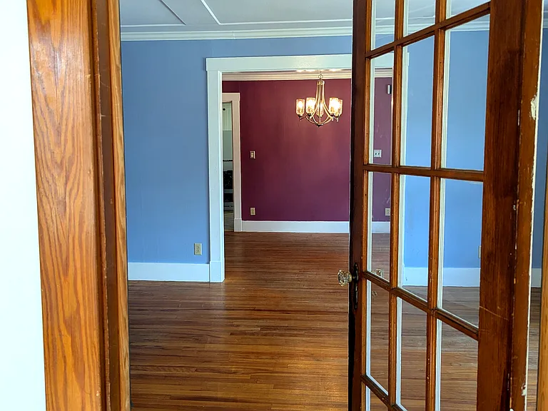 15 Manley St #1 — Photo 4