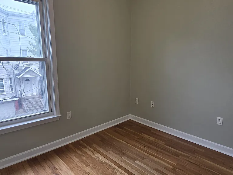 311 Saratoga St #2 — Photo 13