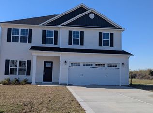 715 Puppy Drum Ln, Maysville, NC 28555