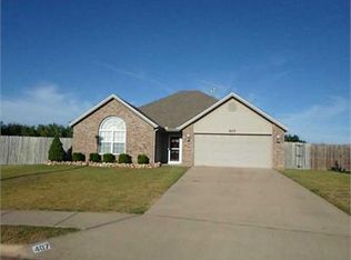 407 Emerald St, Lowell, AR 72745