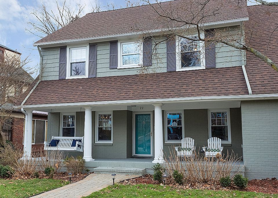 2nd image of 22 Colony Dr E