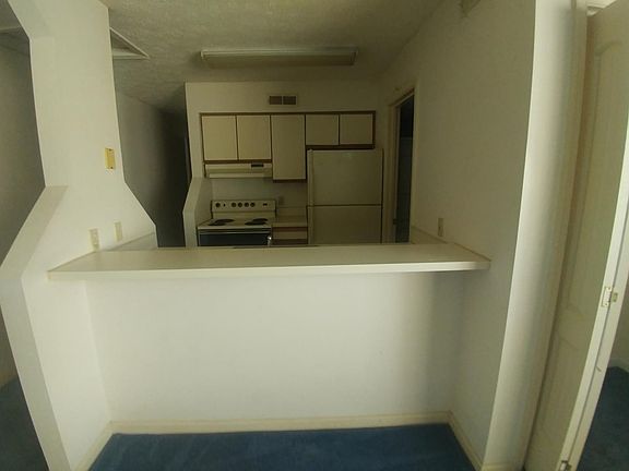 3rd image of 25 Cape Dorey Dr