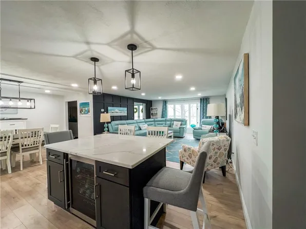 721 N Quidnessett Rd, North Kingstown, RI 02852