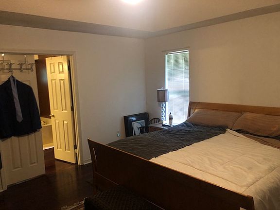 4th image of 4233 Marysa Dr