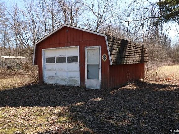 5th image of 5184 E Mount Morris Rd