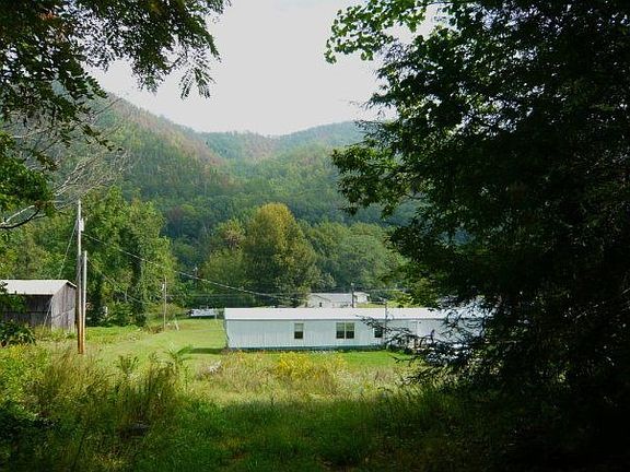 View from the back, at the beginning of the property's woods.