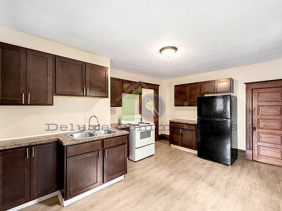 5th image of 749 Jackson St NW #2