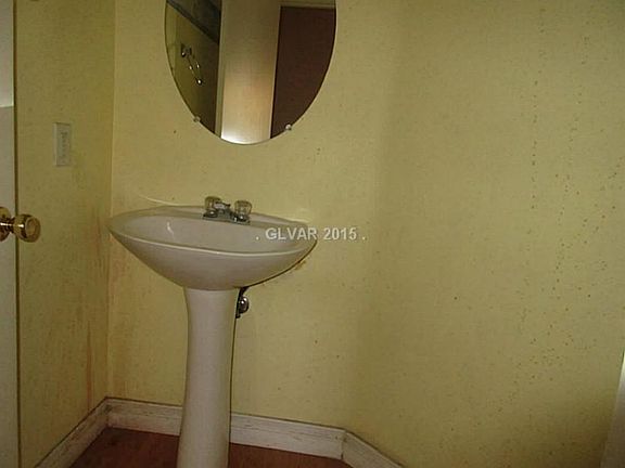 5th image of 6019 Cape Clairmont Ct