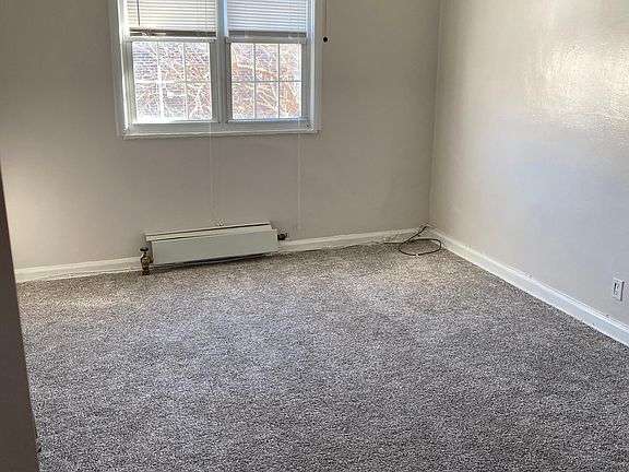 4th image of 14 Dongan St #1A