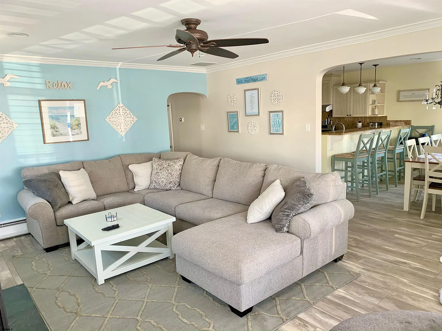 3 bed, 2.0 bath, $1,800 — Photo 3