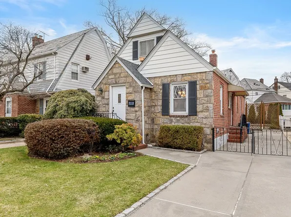 51-15 Bell Blvd, Oakland Gardens, NY 11364