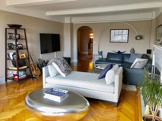 Rented by Rachel Realty | media 23