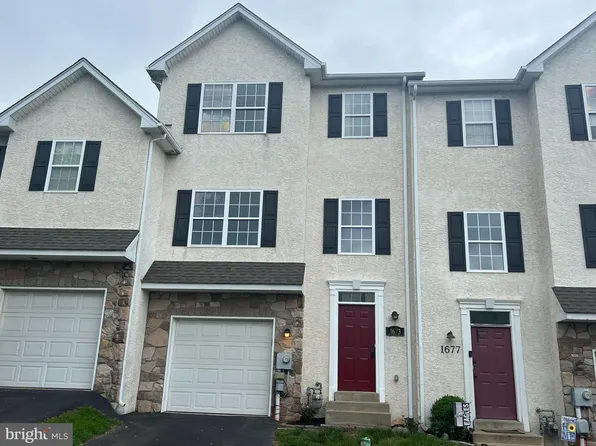 1673 Laura Ln, Pottstown, PA 19464