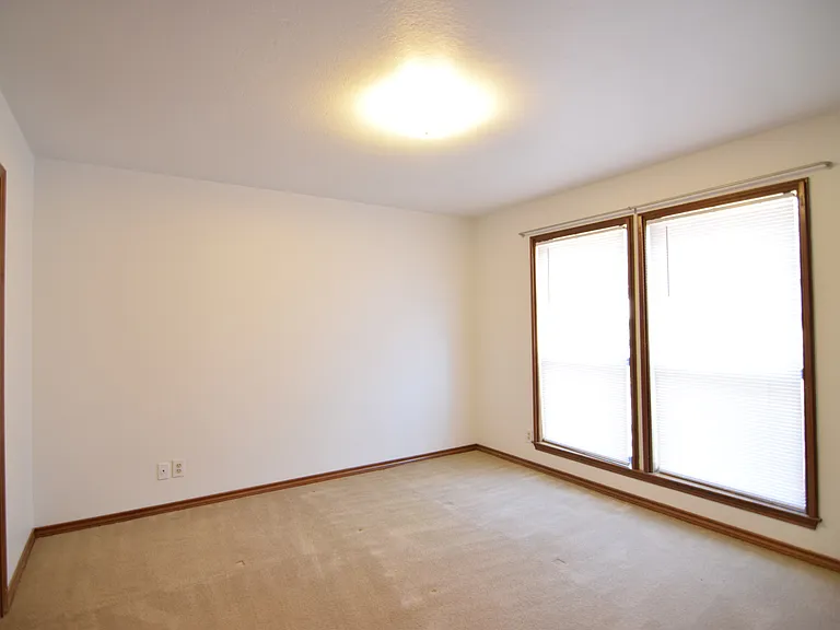 605 Pecos Trl — Photo 14