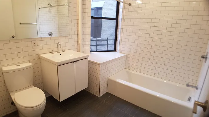 Rented by Uptown Flats LLC | media 10