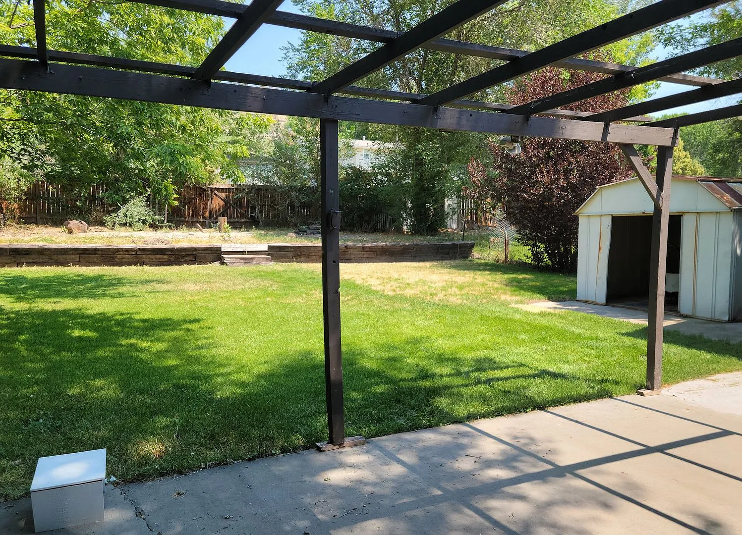 3+ Bedroom Home Near Veteran's Park — Photo 2