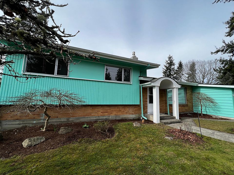 1st image of 905 166th Ave SE