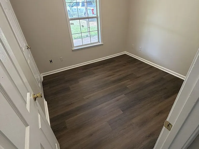 2318 Fosters Ferry Rd — Photo 10