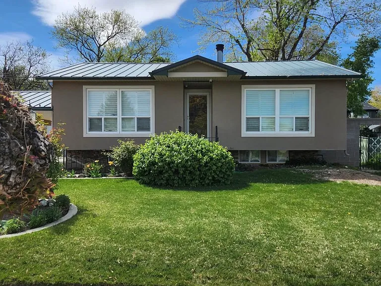 2830 S Coventry Ln — Photo 1