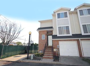 15 Timothy Ct, Staten Island, NY 10314