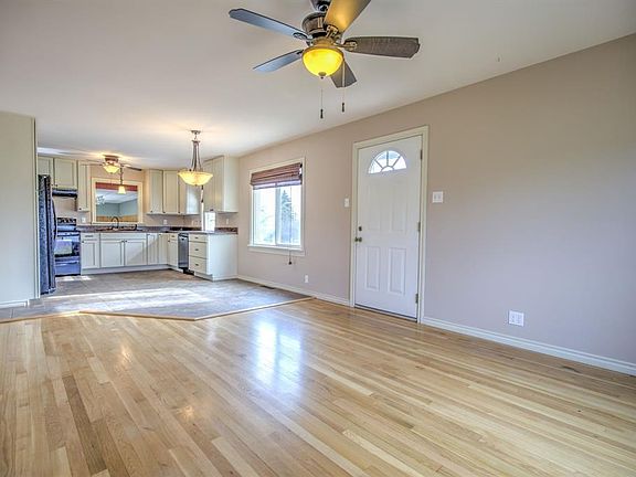 4th image of 4324 N Montana Ave