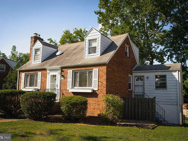 5915 Ryland Dr — Photo 1