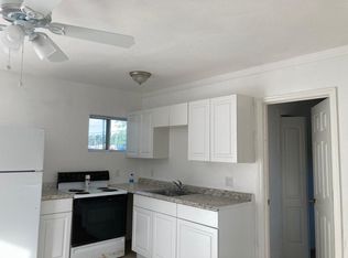 3152 9th St W APT 2, Bradenton, FL 34205