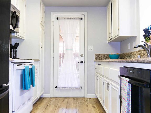 5th image of 1005 Brianna Ave