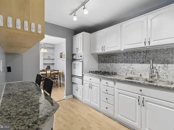 801 Yale Ave APT 912, Swarthmore, PA 19081
