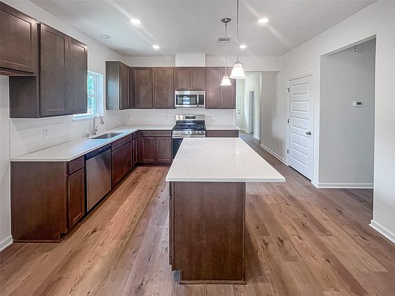 7th image of this home