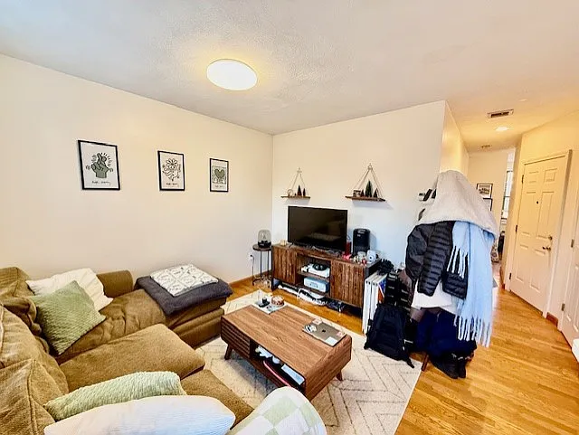 Building Photo - 2A Baldwin Pl #6