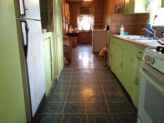 4th image of 122 LILLA JEAN DR