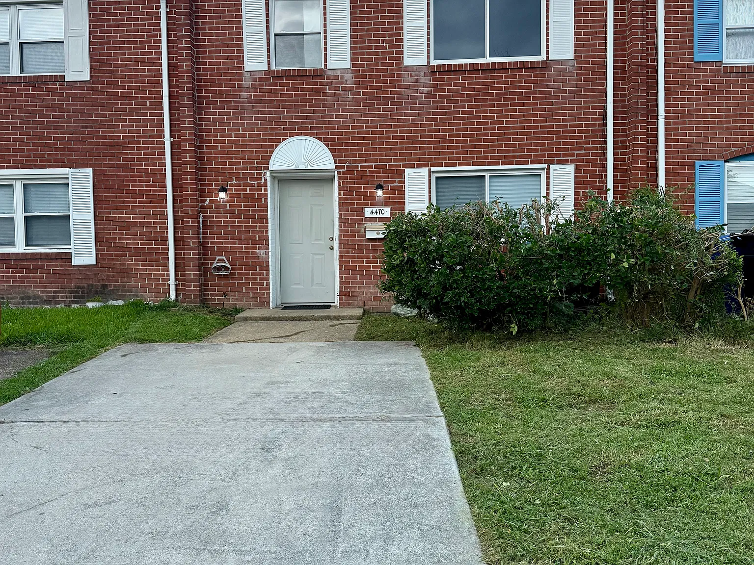 4470 John Jay Ln — Photo 1