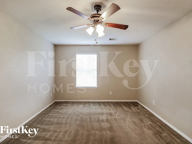 15919 Arapaho Bend Ln — Photo 11