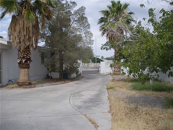 2nd image of 3443 Marquette Dr