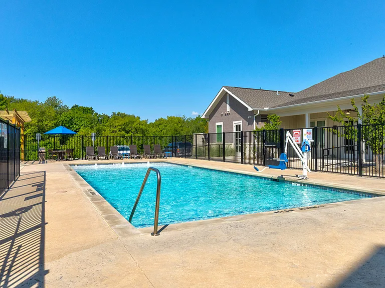 Residences of Long Branch — Photo 24