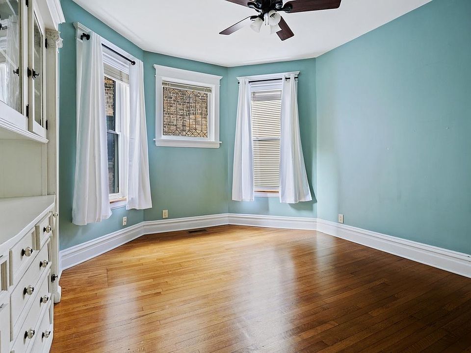 1st image of 3508 N Bosworth Ave #3