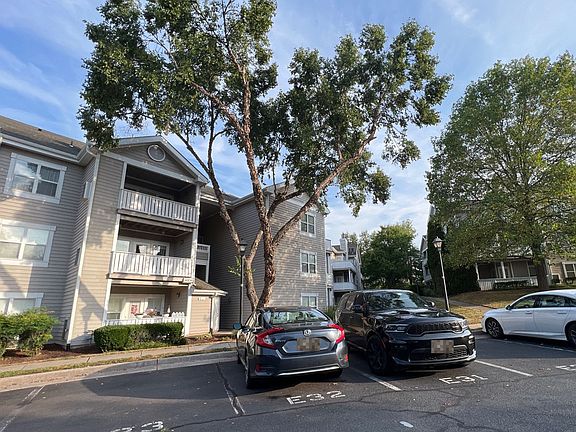 3rd image of 14304 Rosy Ln APT 33