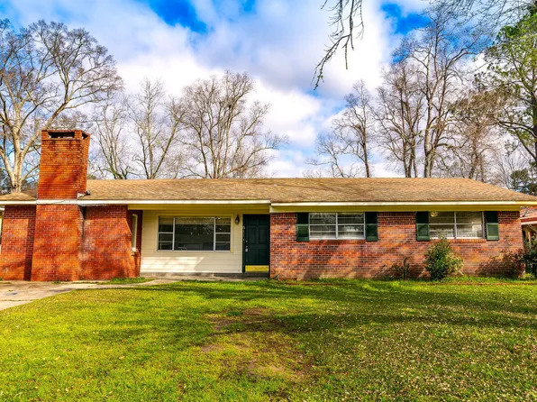 811 Greymont Dr, Columbia, MS 39429