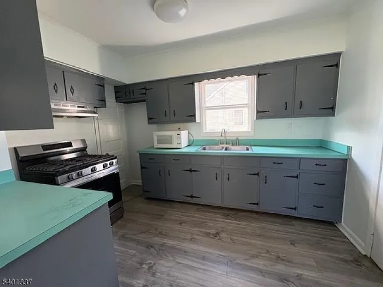 4 Whitehouse Ave — Photo 9