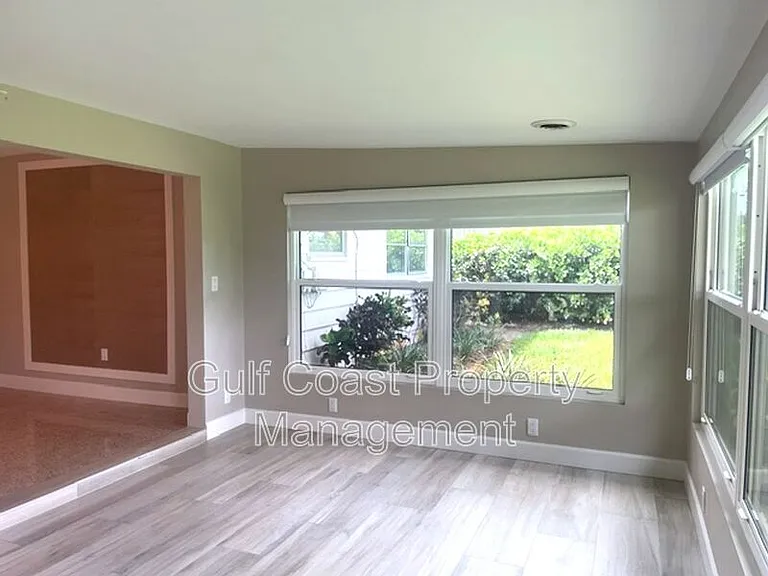 2253 Valencia Dr — Photo 27