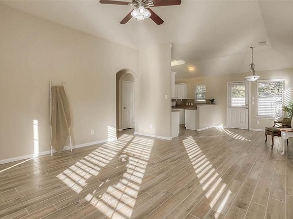 4th image of 16412 Danika Oak Dr