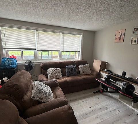 3rd image of 9 Ellen St
