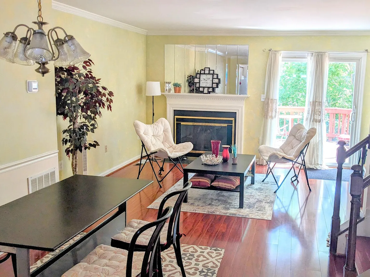 4 bed, 1443 sqft, $1,000 — Photo 2