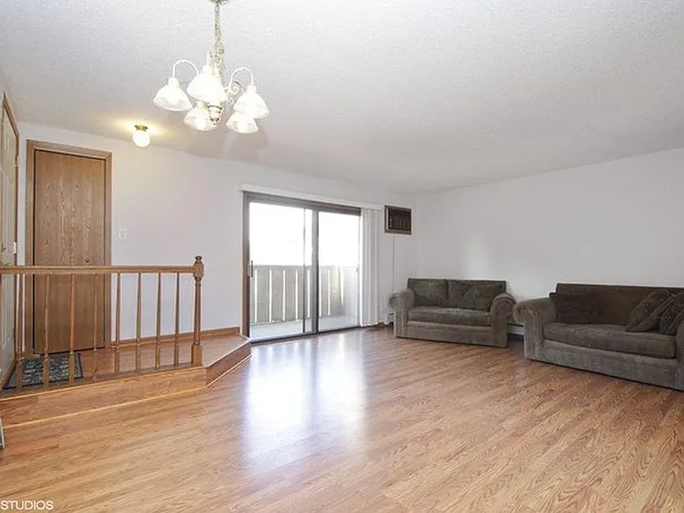 16 Echo Ct #11 — Photo 3