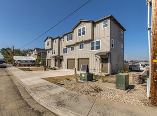 3477 Avenue C, White City, OR 97503