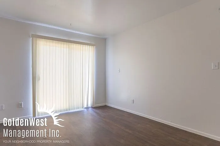 2209 W Belmont Ave #5 — Photo 10