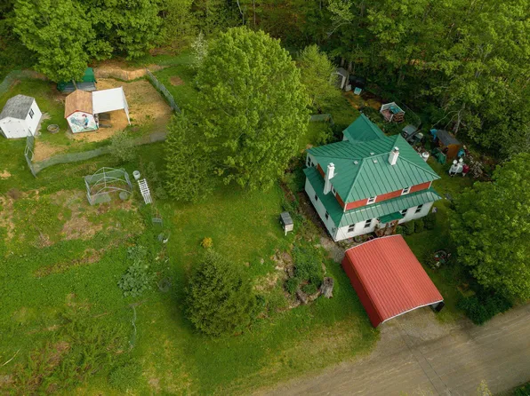 26 Baine Road, Marlow, NH 03456