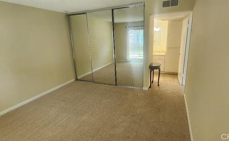 2821 S Fairview St — Photo 13