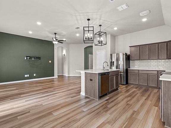 3rd image of 3216 Zabel Dr
